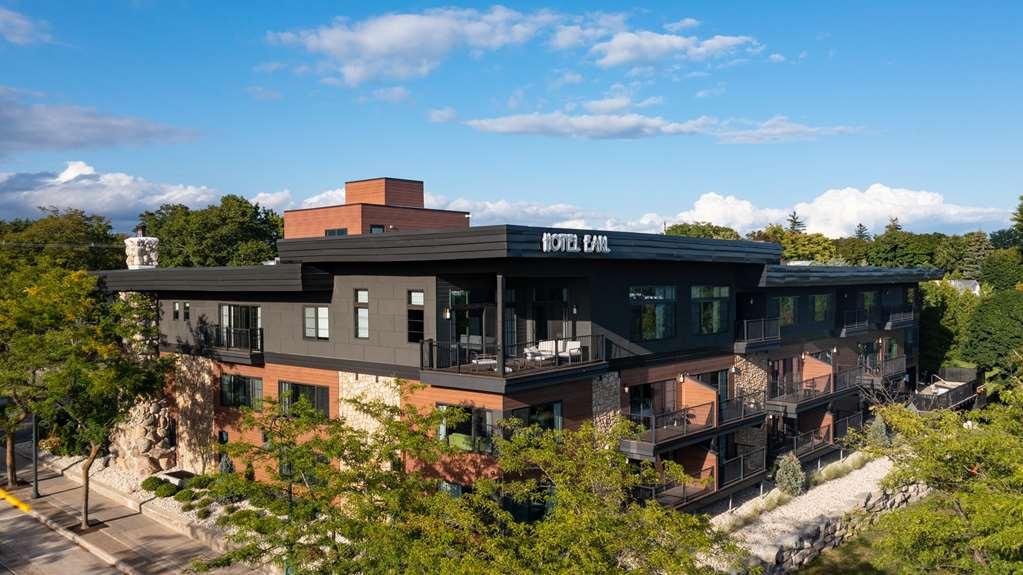 The Earl In Charlevoix酒店 外观 照片